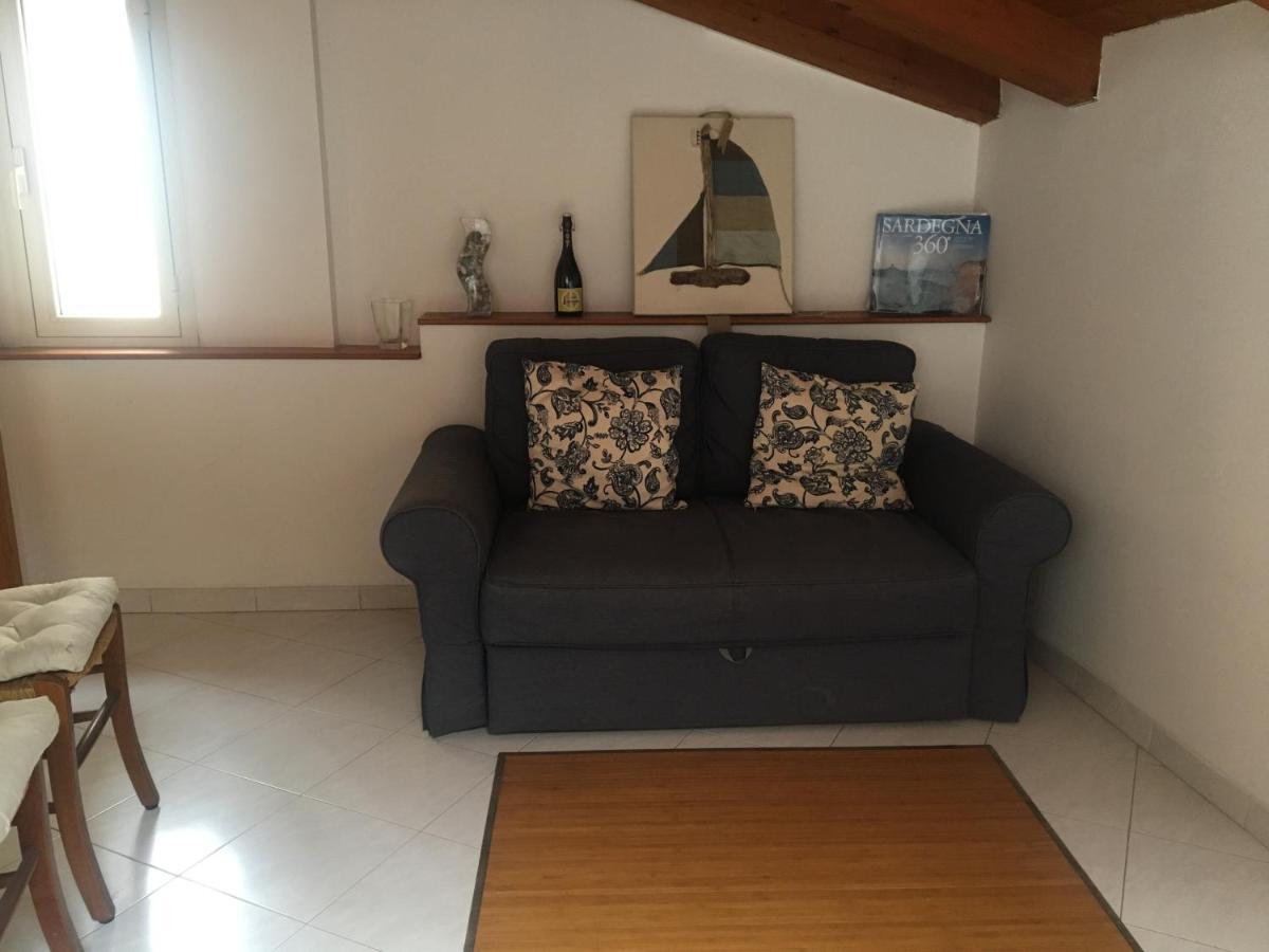 Deliziosa Mansarda Nel Quartiere Marina - Cagliari Q8577 Apartment Bagian luar foto